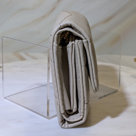 Like New! Steve Madden Bbrett Quilted Wristlet - Picture 3 of 12